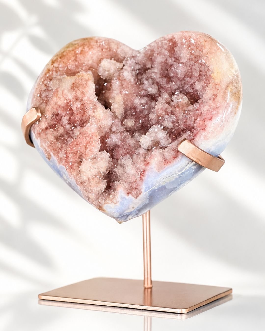 Coraz贸n de Amatista Rosa Druzy en Stand - Imagen 2