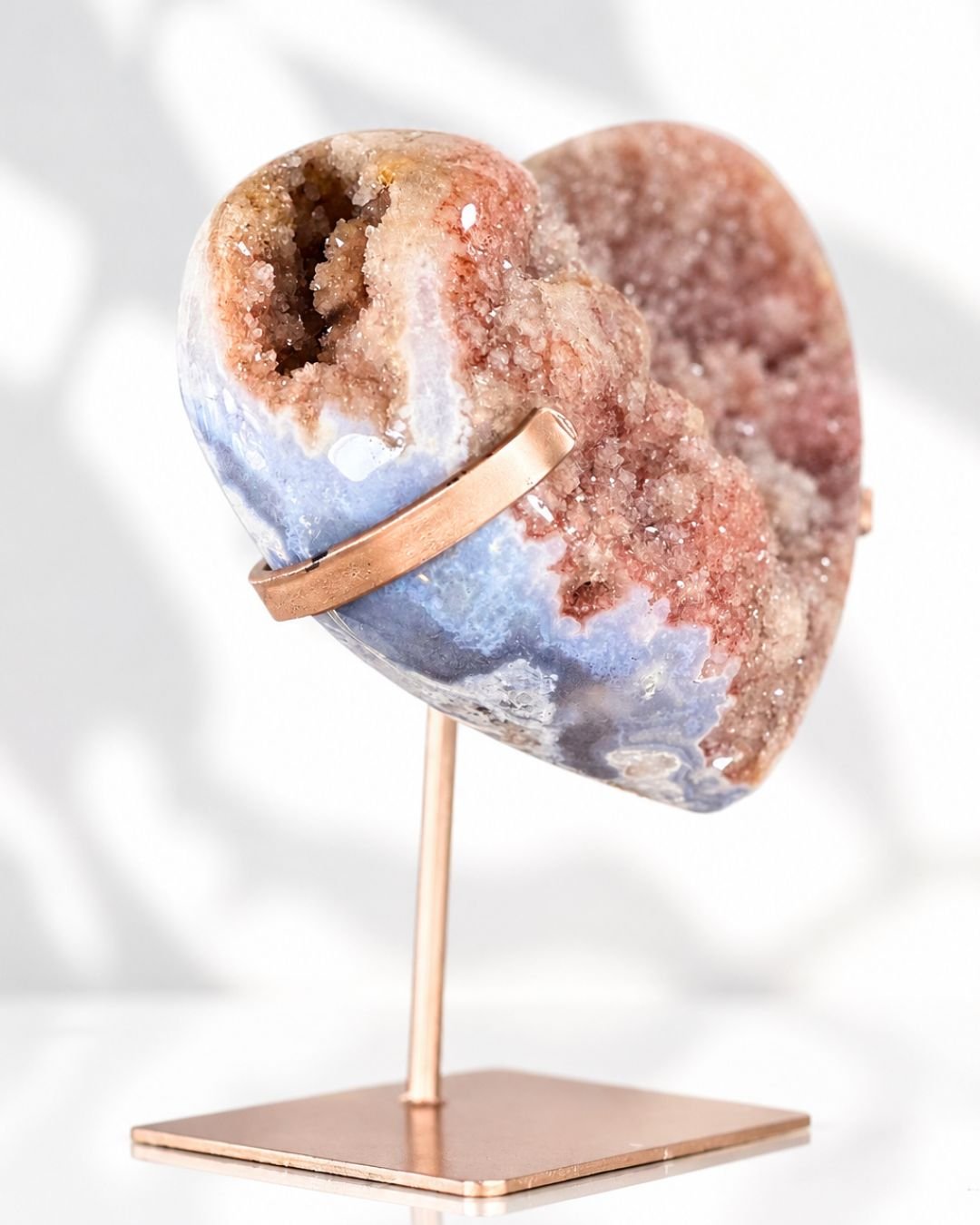 Coraz贸n de Amatista Rosa Druzy en Stand - Imagen 3
