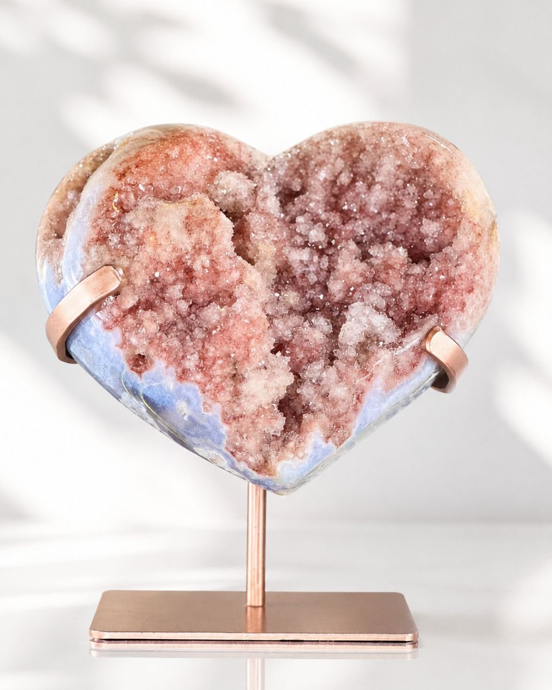 Coraz贸n de Amatista Rosa Druzy en Stand