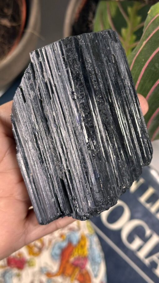 Masivo grande de Turmalina Negra 1.1