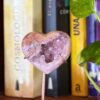 Corazón de Amatista Rosa en Stand g3