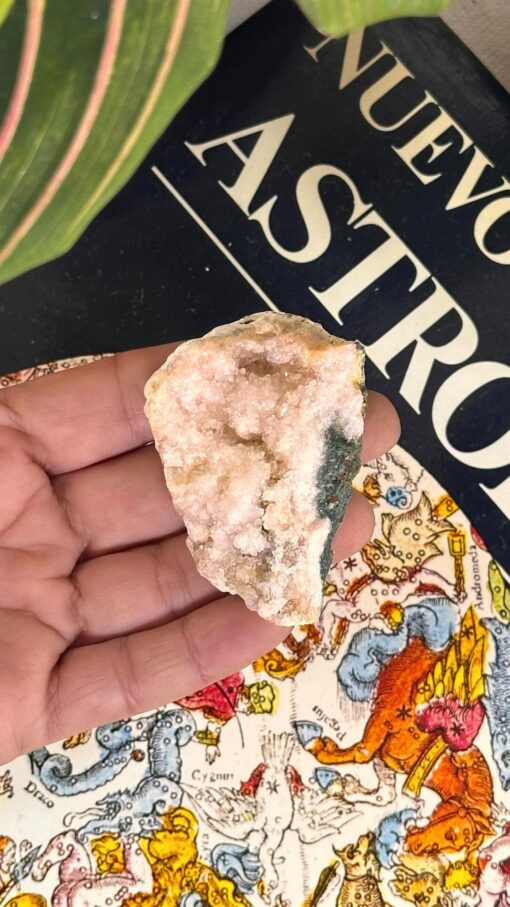 Geoda de amatista rosa 7