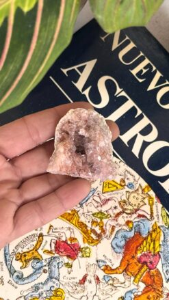 Geoda de amatista rosa 9